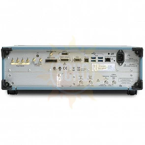 Фото TEKTRONIX AWG70001A